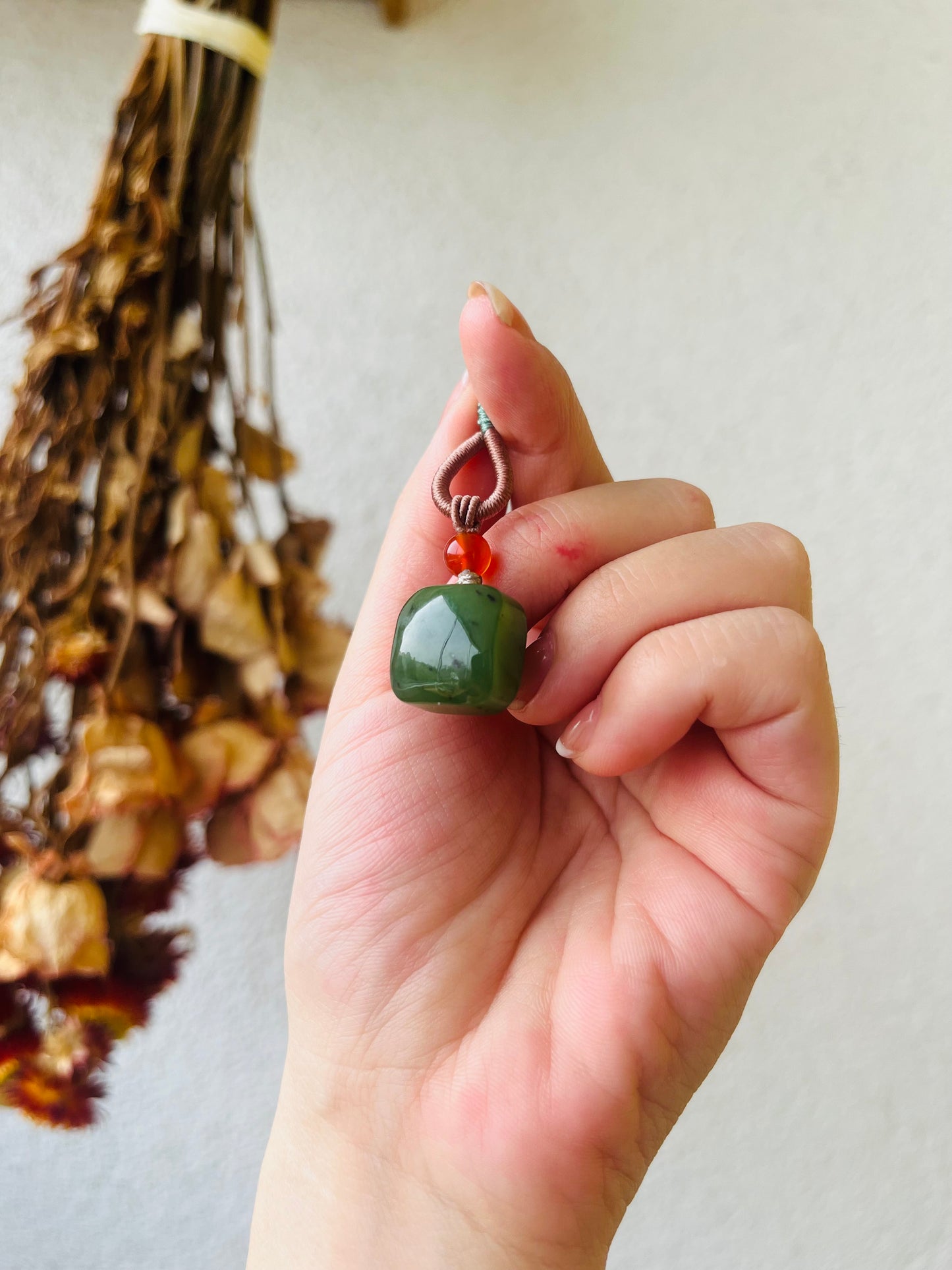 Simple Small Green Jade Square Pendant，和田碧玉小方糖吊坠