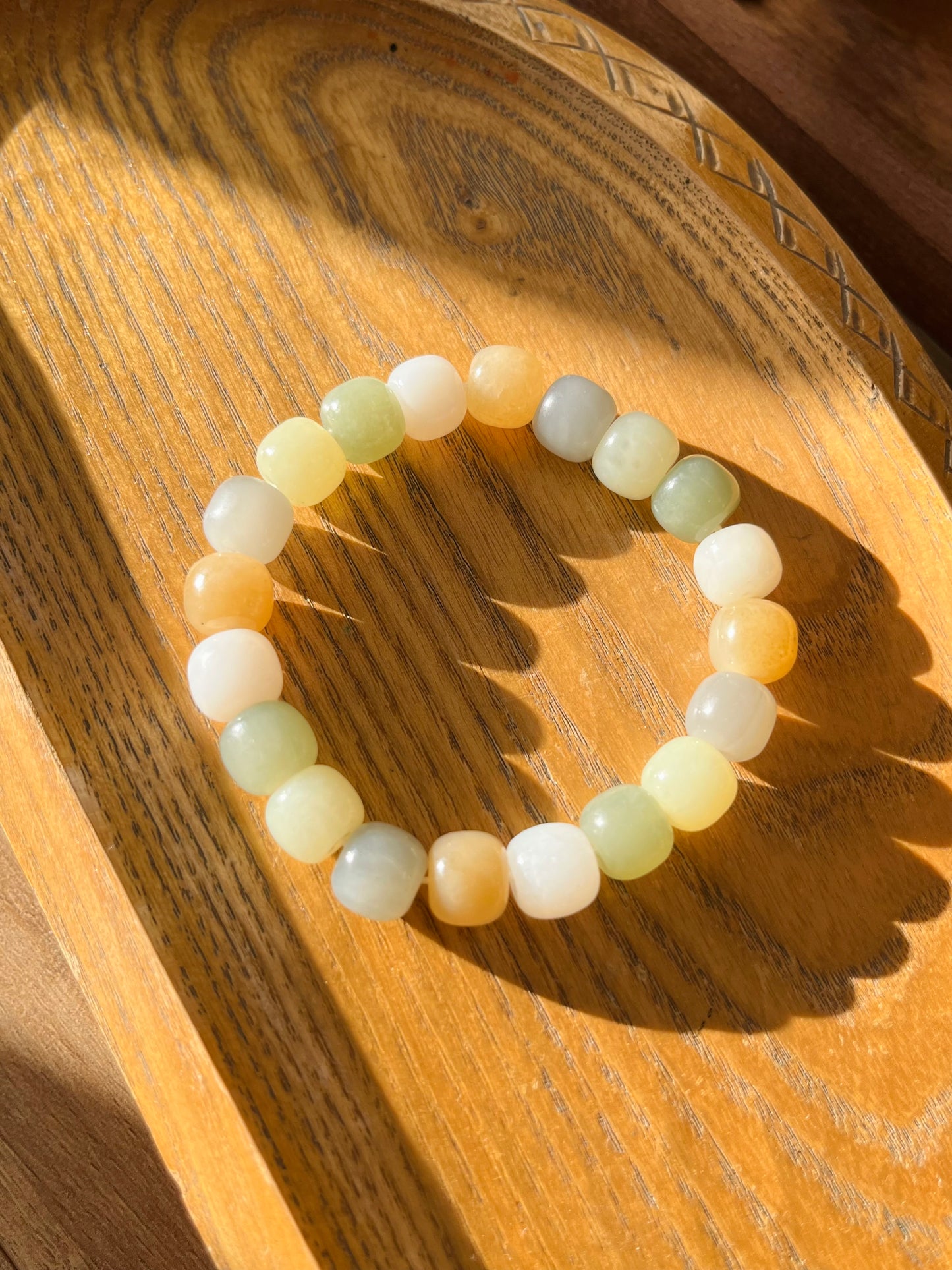 Bracelet with 10mm x 8mm Multi-color Barrel Jade Beads, 和田多宝老型珠手串