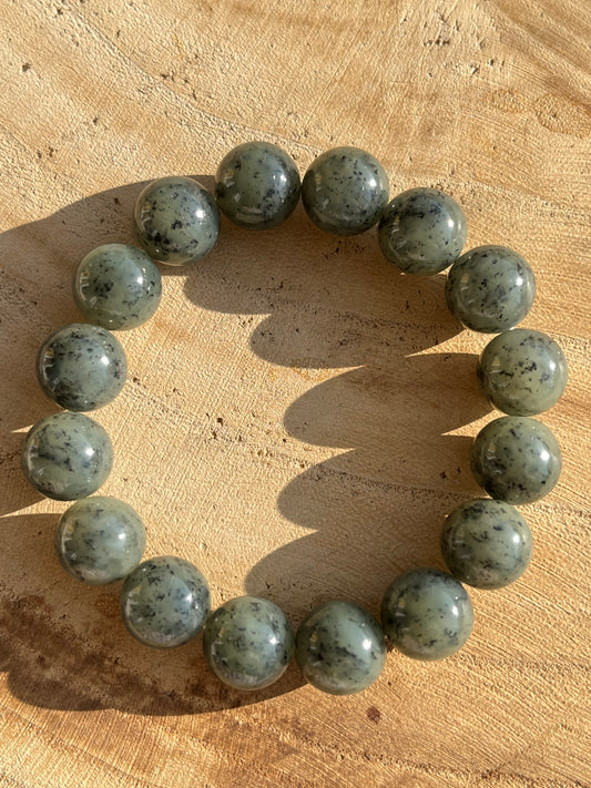 Green-Tinted Ink Dotted Gray Jade Bracelet with 12mm Bead, 和田点墨青花手串