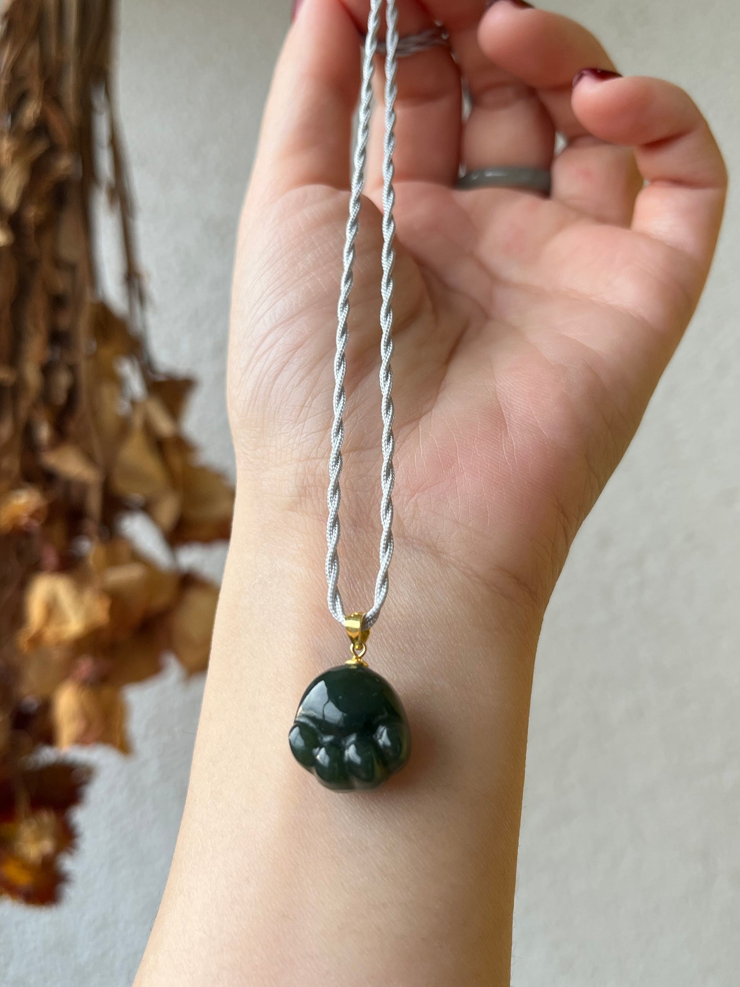 Carved Jade Cat Paw Pendant, 青玉银扣头小猫爪