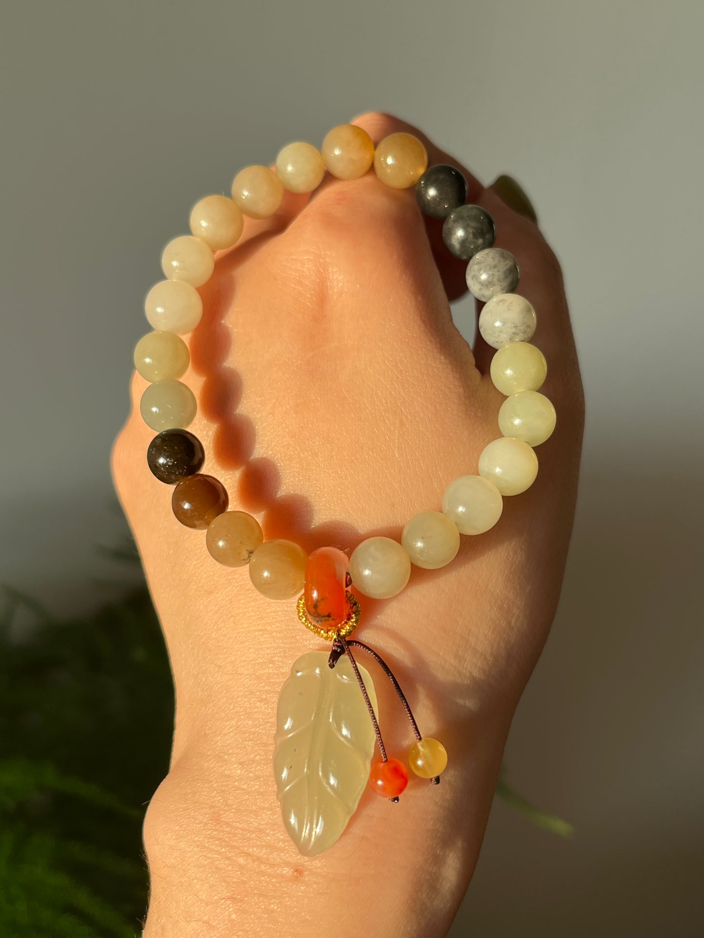 Autumn Vibes, Multi-color Jade Bracelet with 8mm Beads and a Jade Leaf, 和田楼兰三色手串