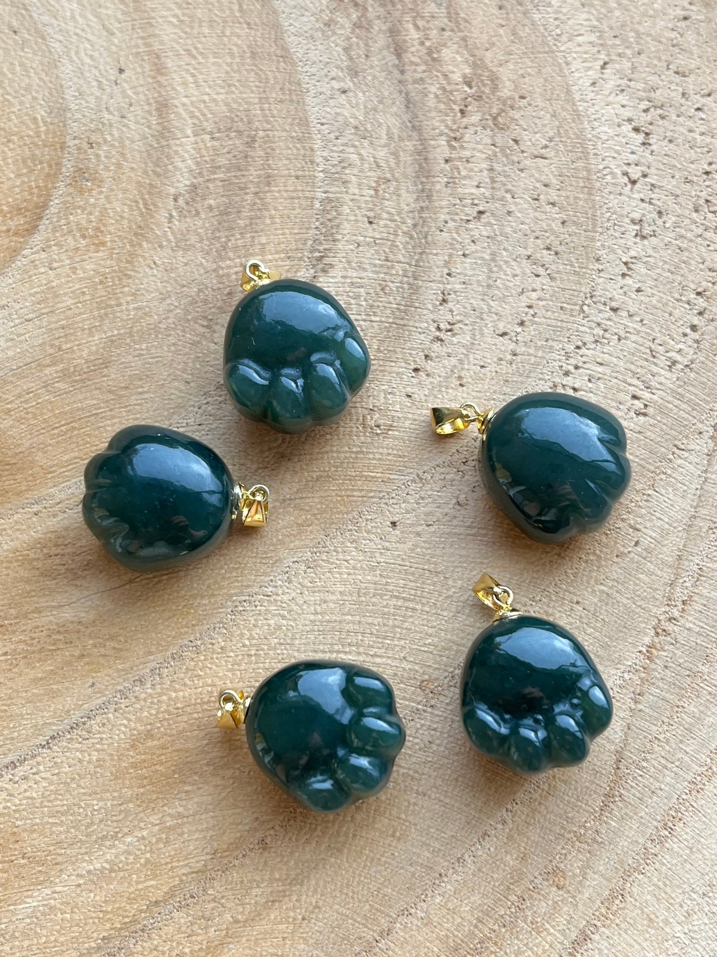 Carved Jade Cat Paw Pendant, 青玉银扣头小猫爪