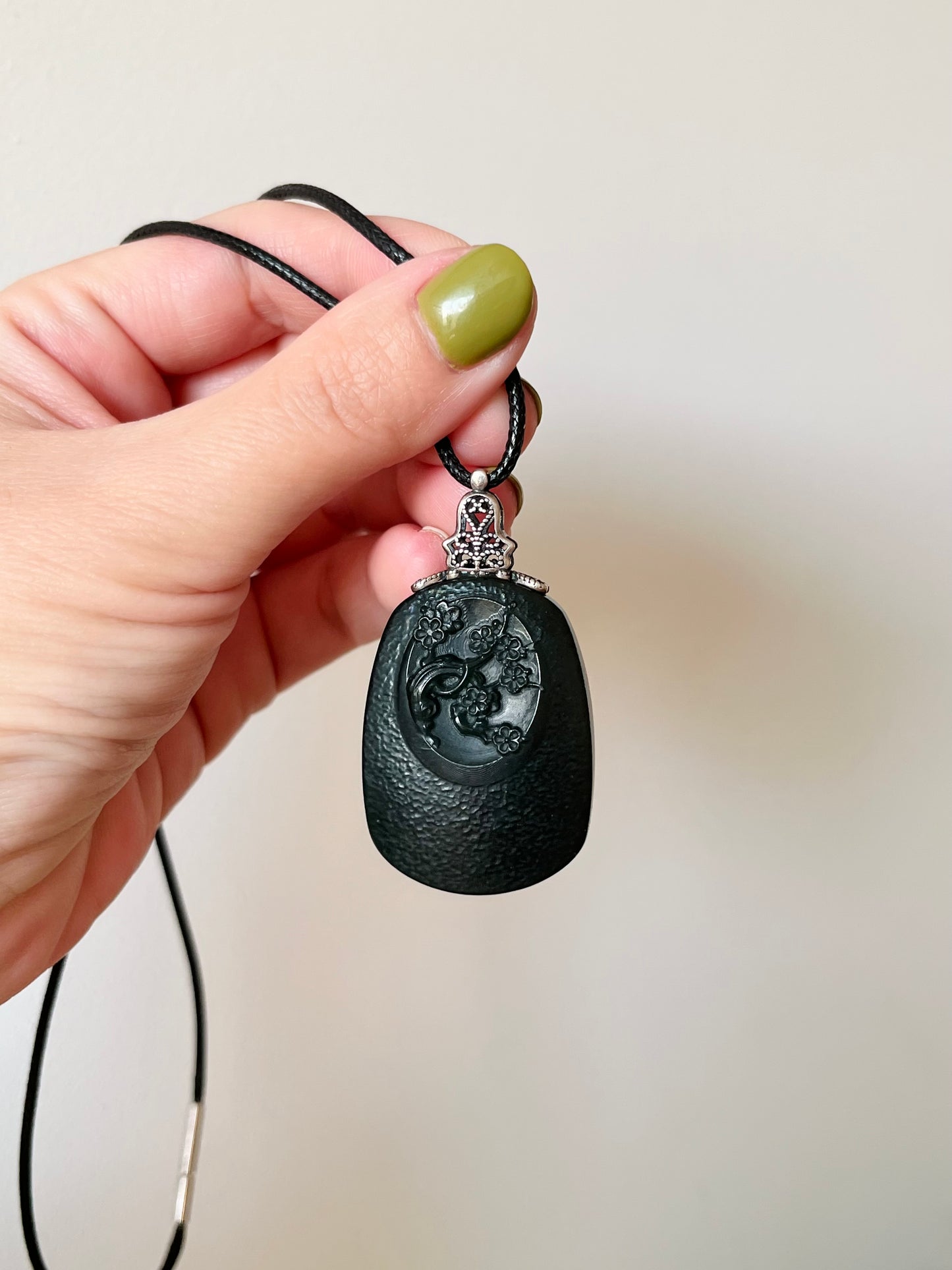 Vintage Style Carved Jade Plum Blossom Pendant, 和田青玉复古银扣头梅花牌