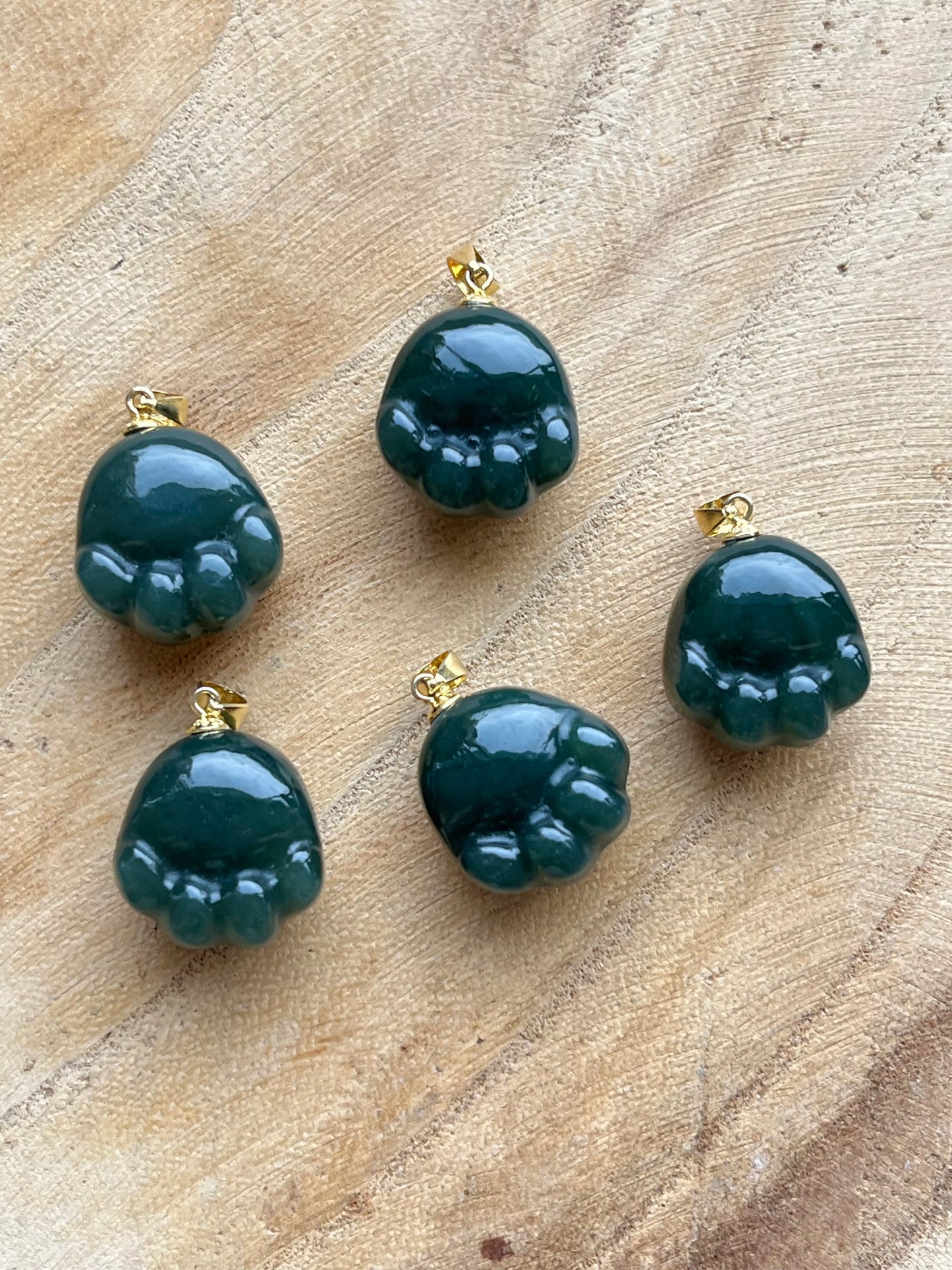 Carved Jade Cat Paw Pendant, 青玉银扣头小猫爪