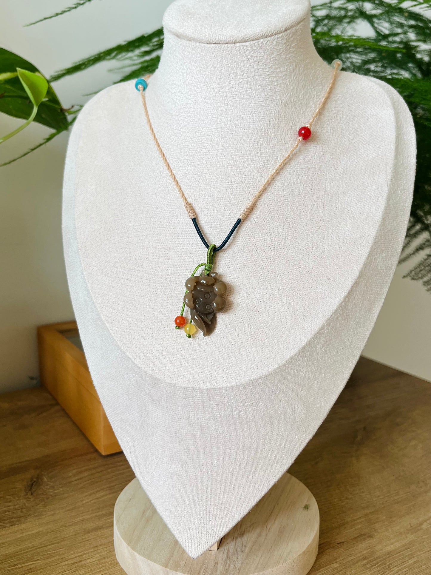 Handmade Necklace with a Hand Carved Brown Jade Lotus, 手编和田玉小荷花项链