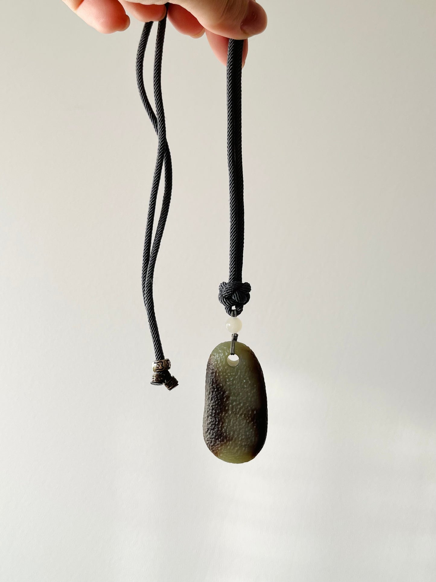 Antique-style Brown and Blue Jade Flat Pendant, 和田戈壁料古风无事牌