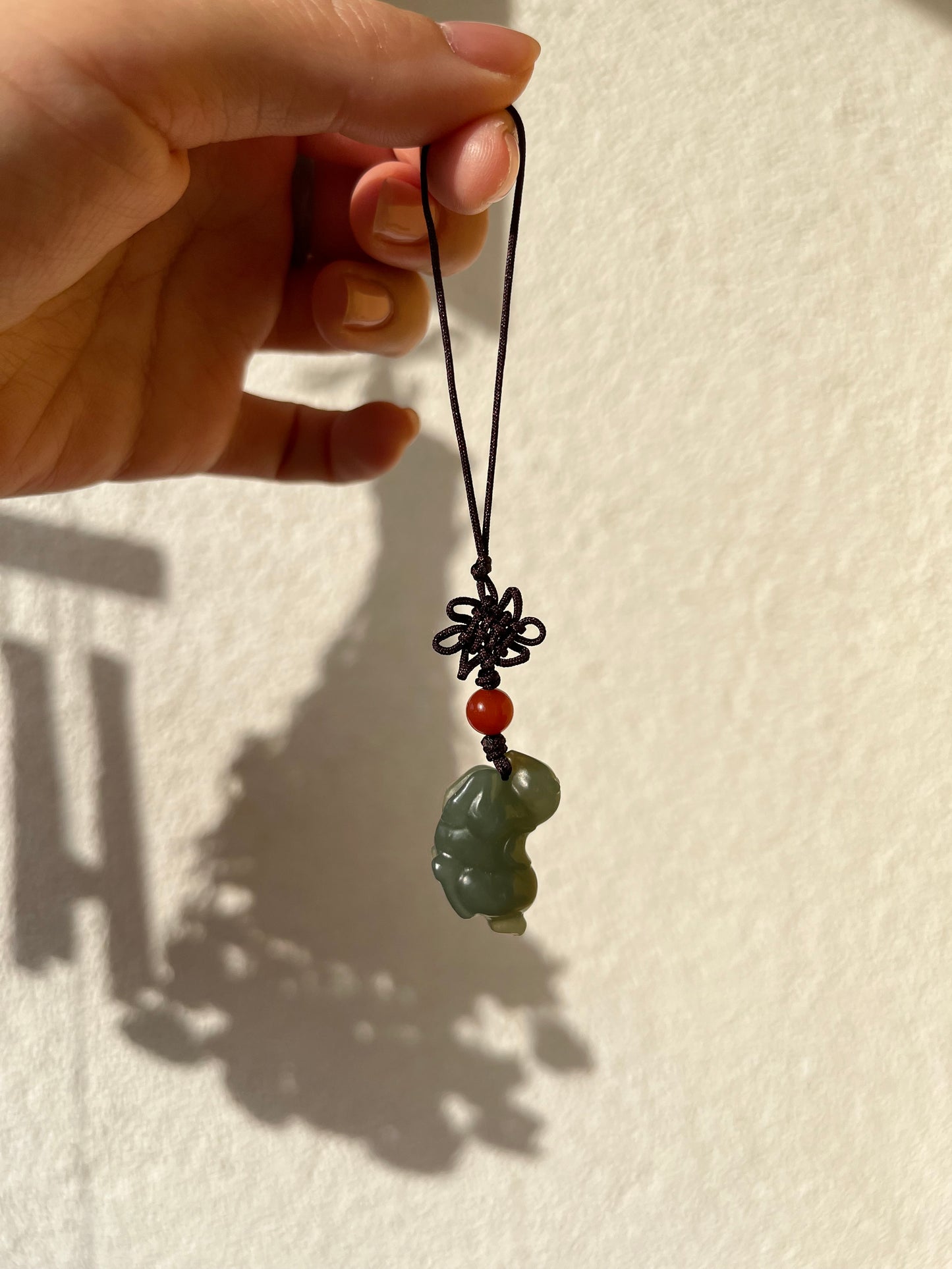 Handmade Phone Charm with a Hand Carved Jade Horse，手雕唐马手机链