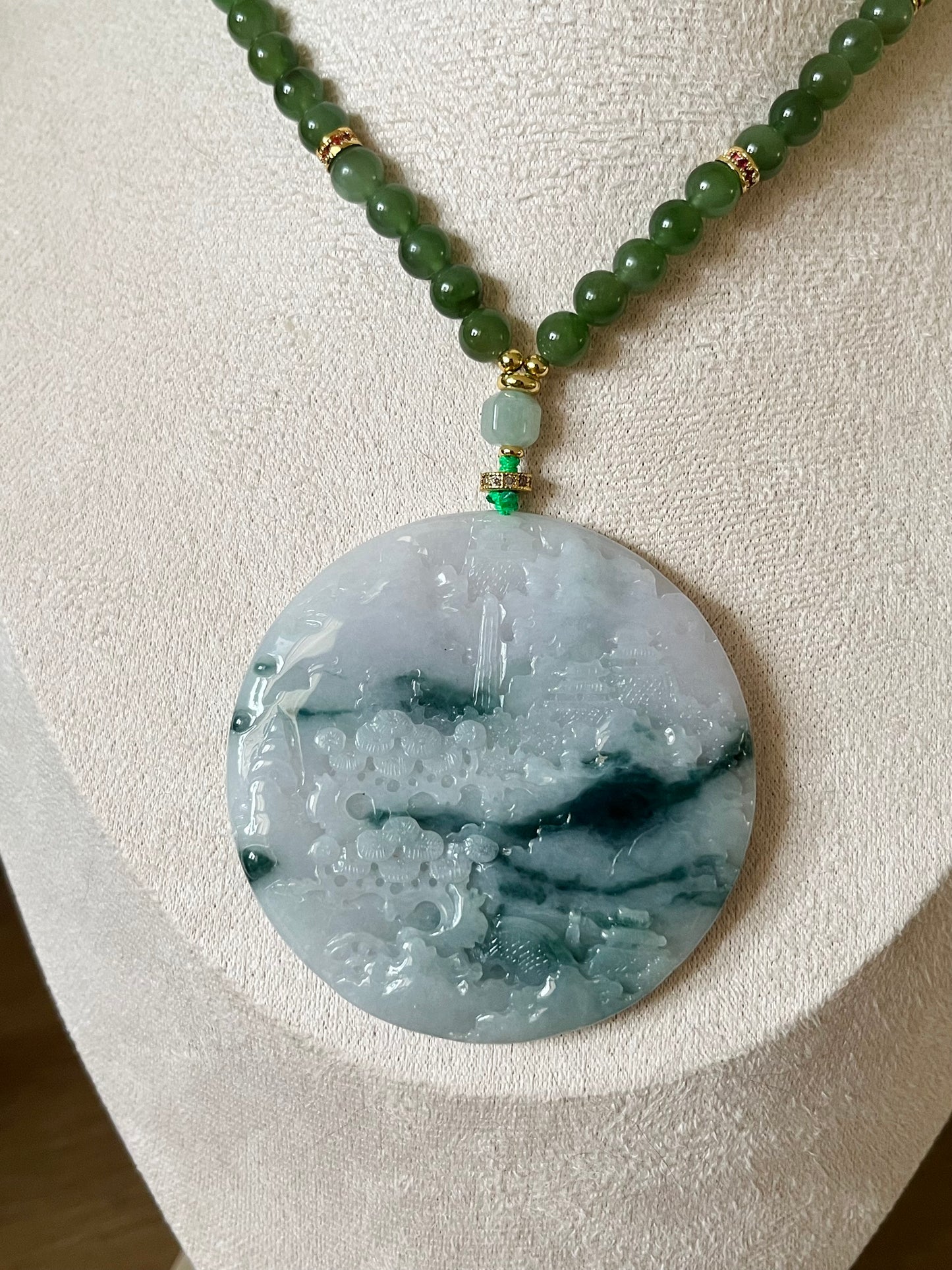 Hand Carved White and Green Jadeite Landscape Pendant, 手雕翡翠山水