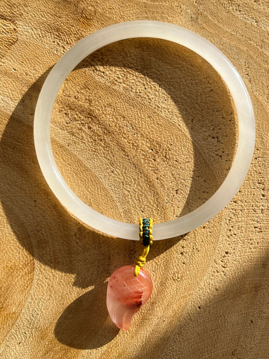 White Jade Bangle 53mm with a Southern Red Agate Wing Pendant, 和田白玉手镯加南红小翅膀提溜