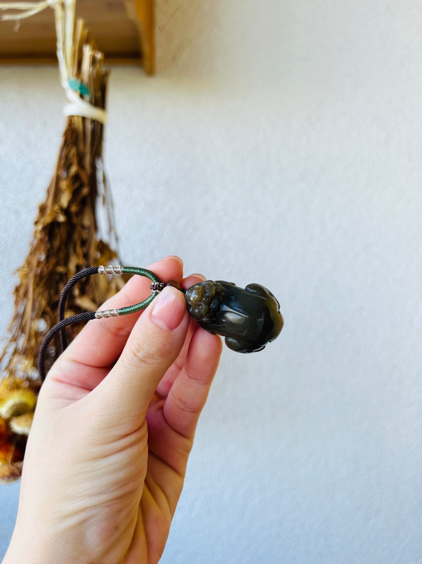 Hand Carved Brown Jade Chinese Pixiu Pendant, 手雕和田糖玉胖貔貅