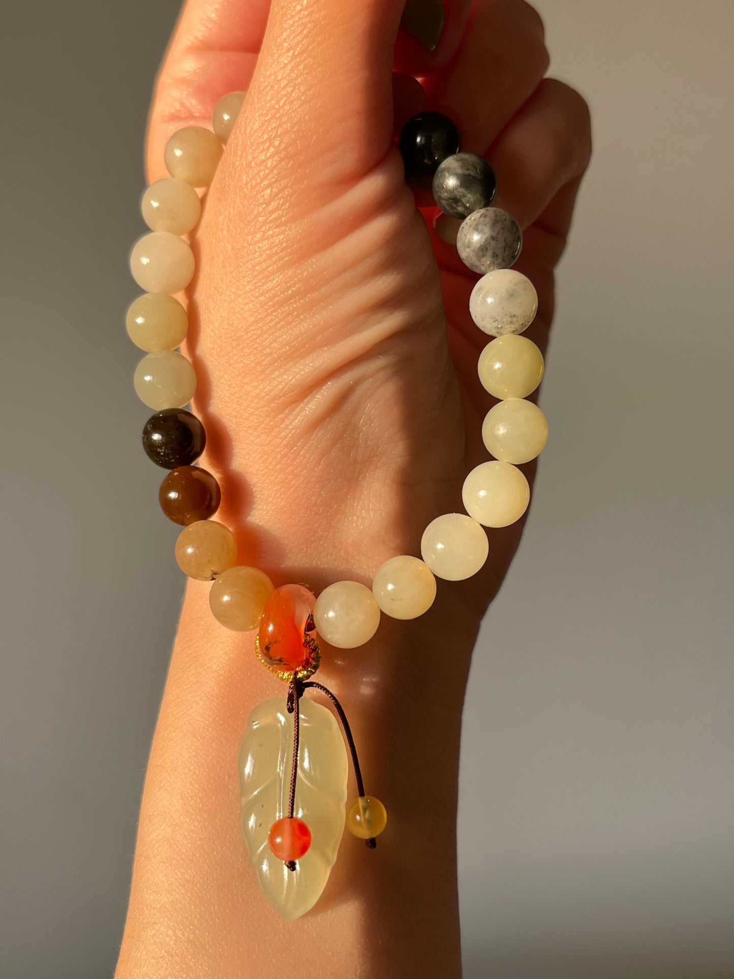 Autumn Vibes, Multi-color Jade Bracelet with 8mm Beads and a Jade Leaf, 和田楼兰三色手串