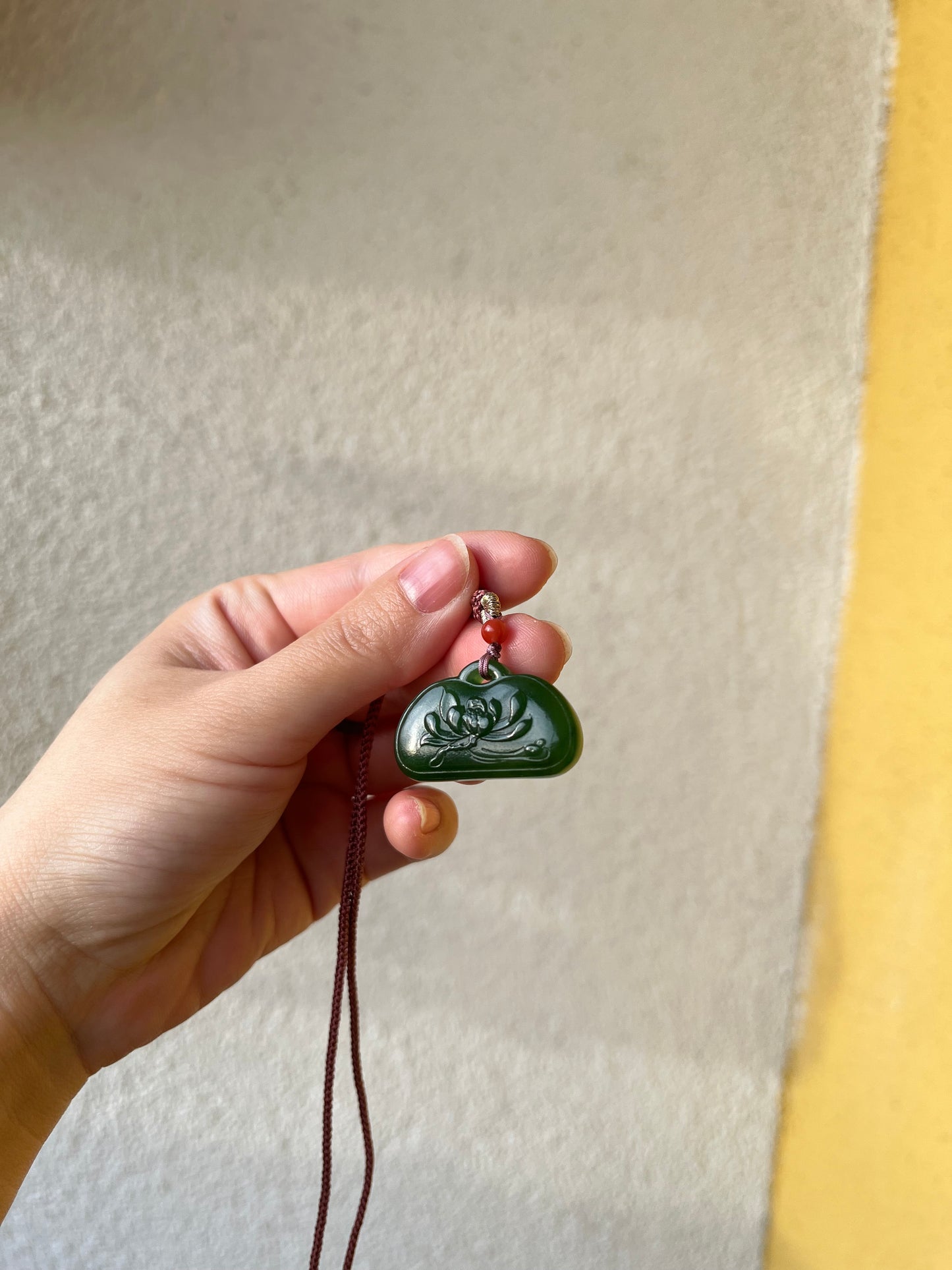 Green Hand Carved Jade Lotus Blessing Lock，手雕碧玉荷花福锁