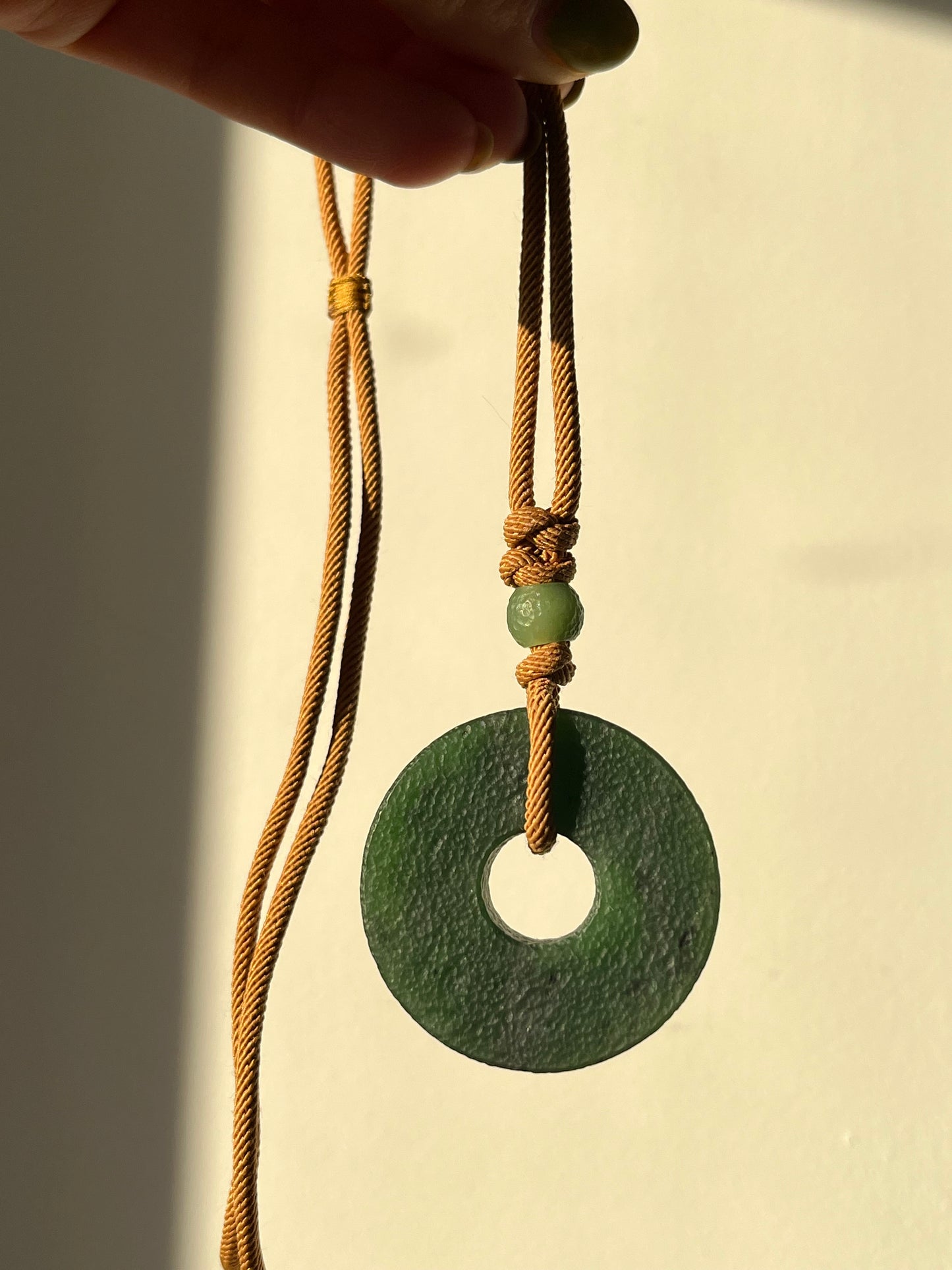 Antique-style Jade Chinese Safety Clasp Pendant, Chinese PI pendant，碧玉古风大平安扣