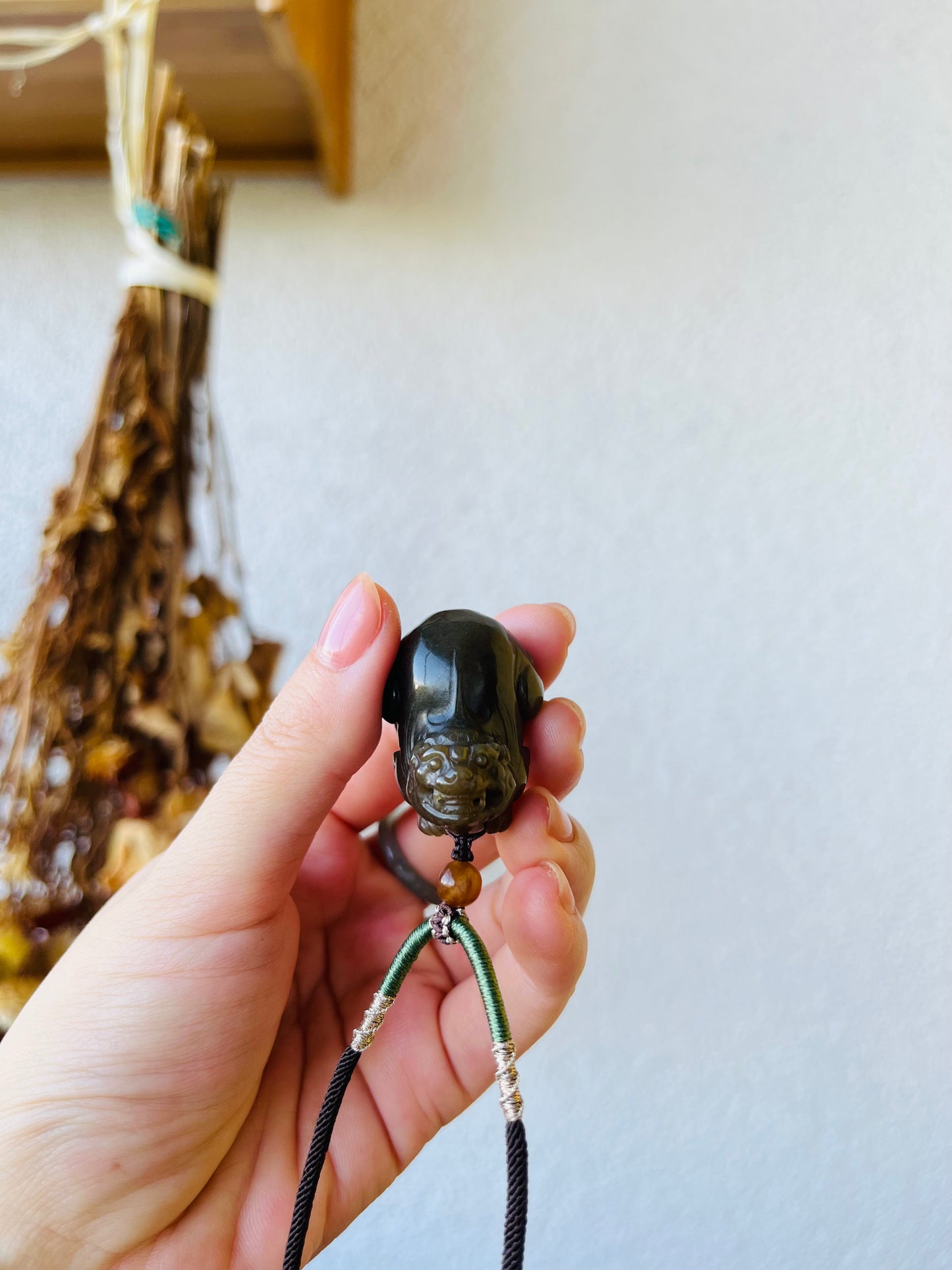 Hand Carved Brown Jade Chinese Pixiu Pendant, 手雕和田糖玉胖貔貅