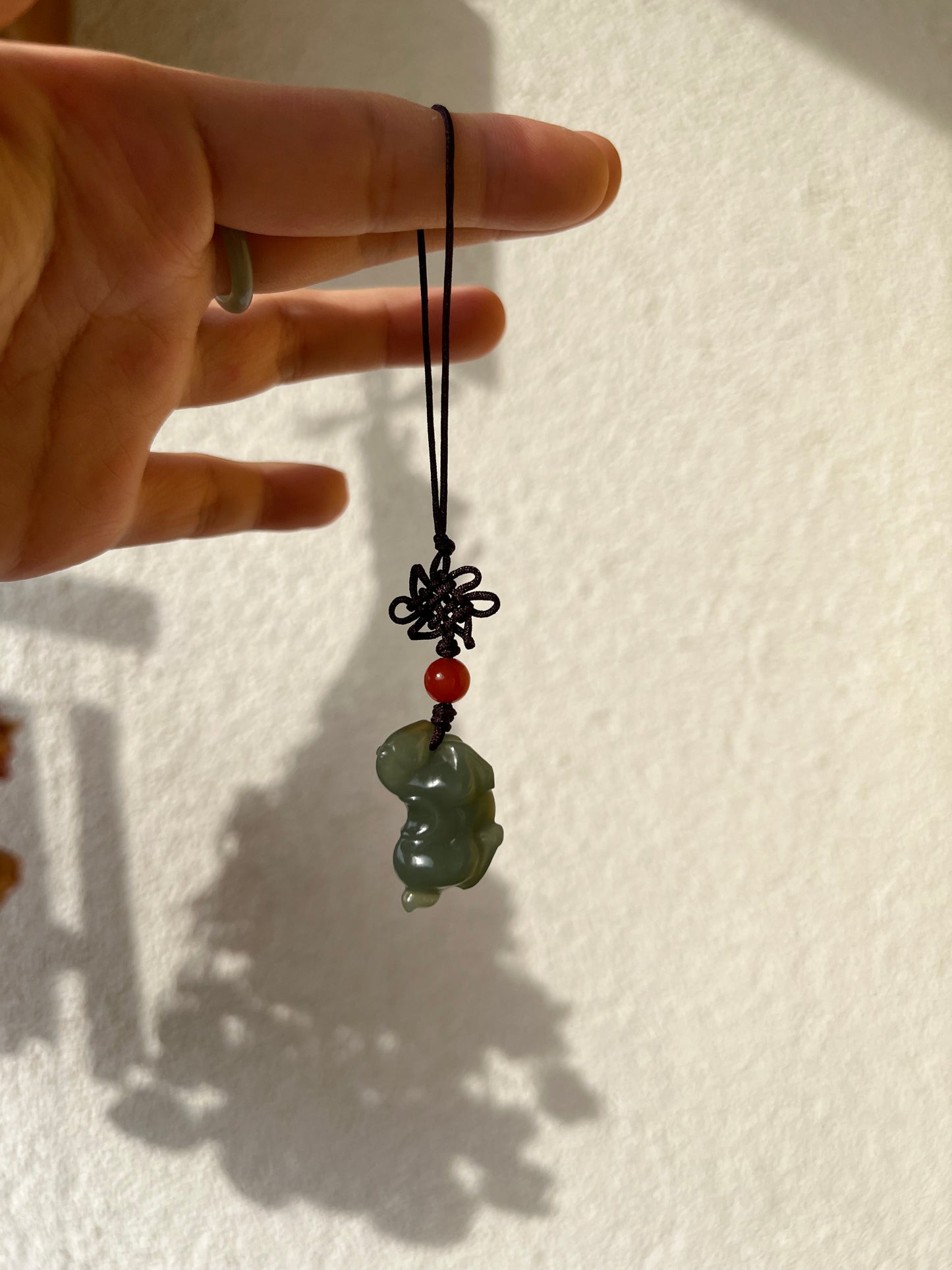 Handmade Phone Charm with a Hand Carved Jade Horse，手雕唐马手机链