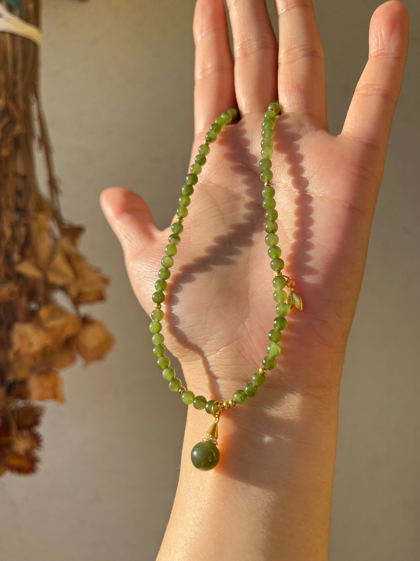 Green nephrite jade beaded necklace with S925 accessories