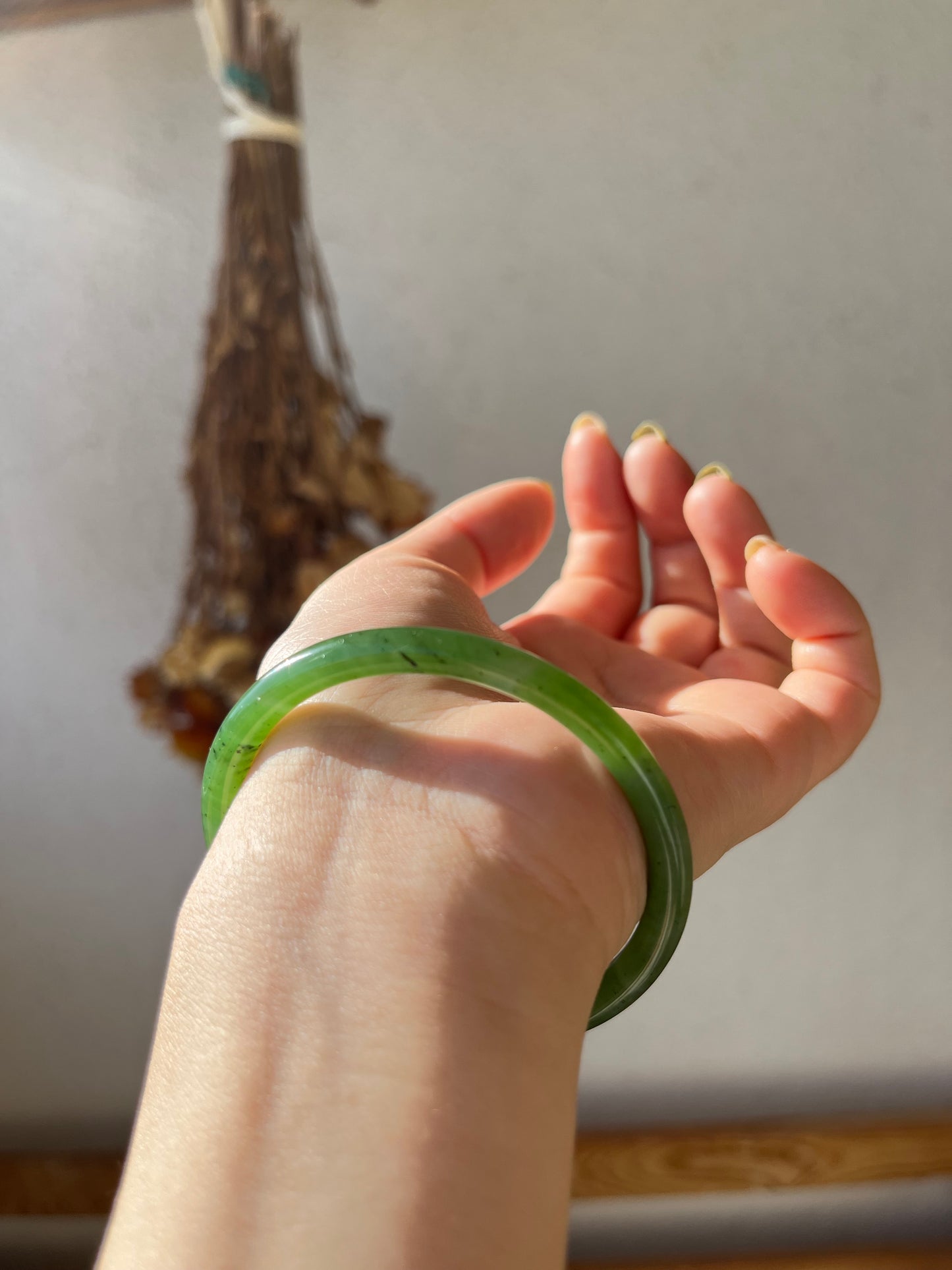 Green Nephrite Jade Slim Bangle 54mm