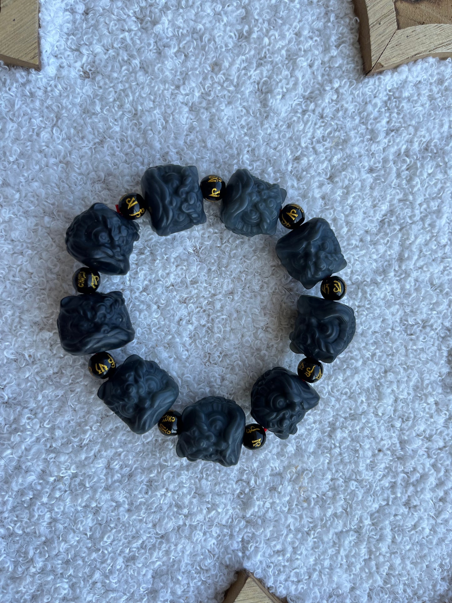 Hand Carved Jade Lion Dance Head Beaded Bracelet, 和田青花醒狮头手串