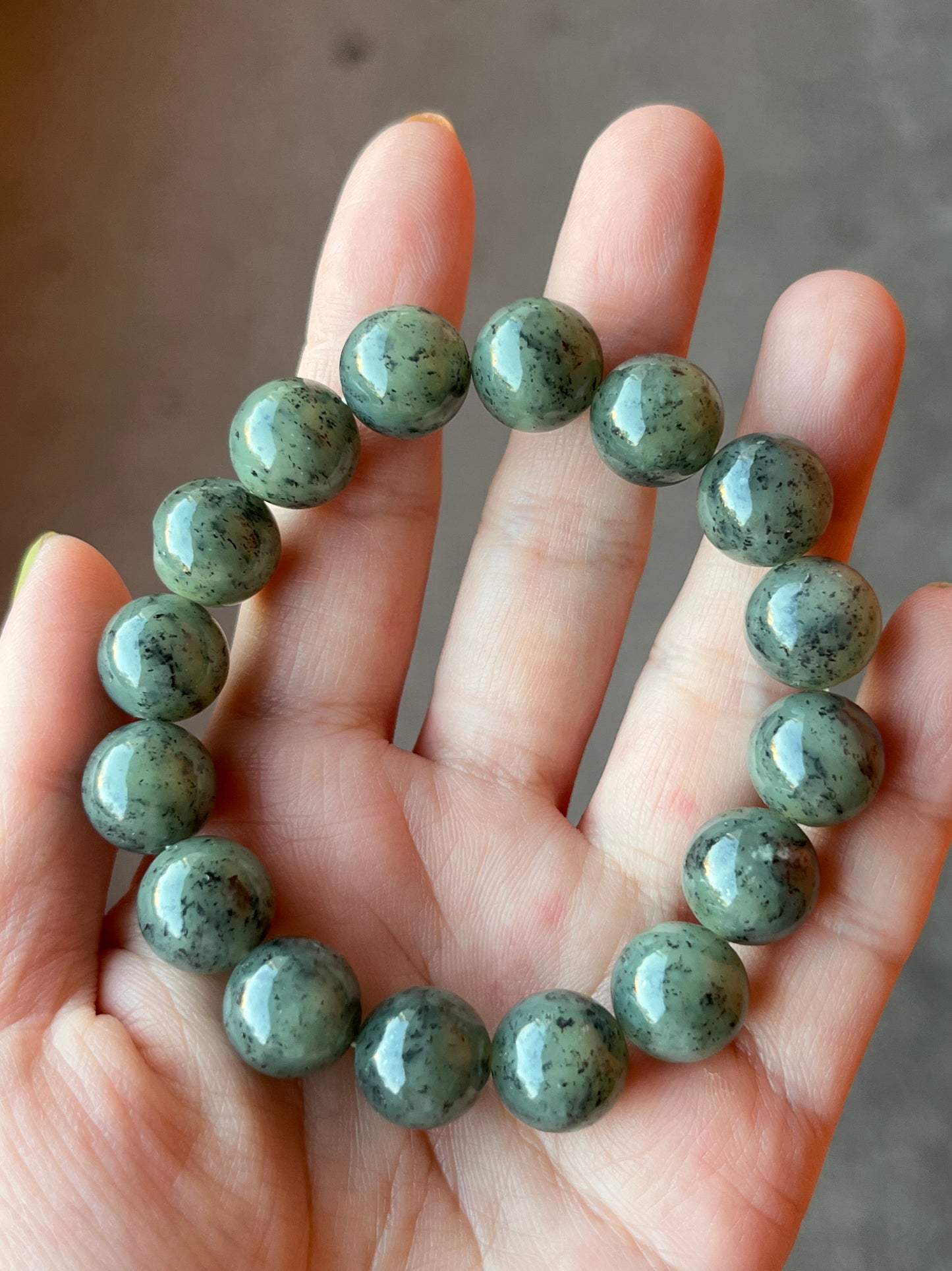 Green-Tinted Ink Dotted Gray Jade Bracelet with 12mm Bead, 和田点墨青花手串