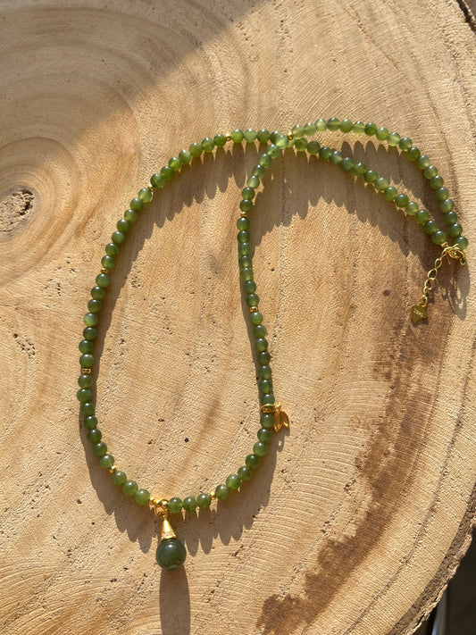 Green nephrite jade beaded necklace with S925 accessories