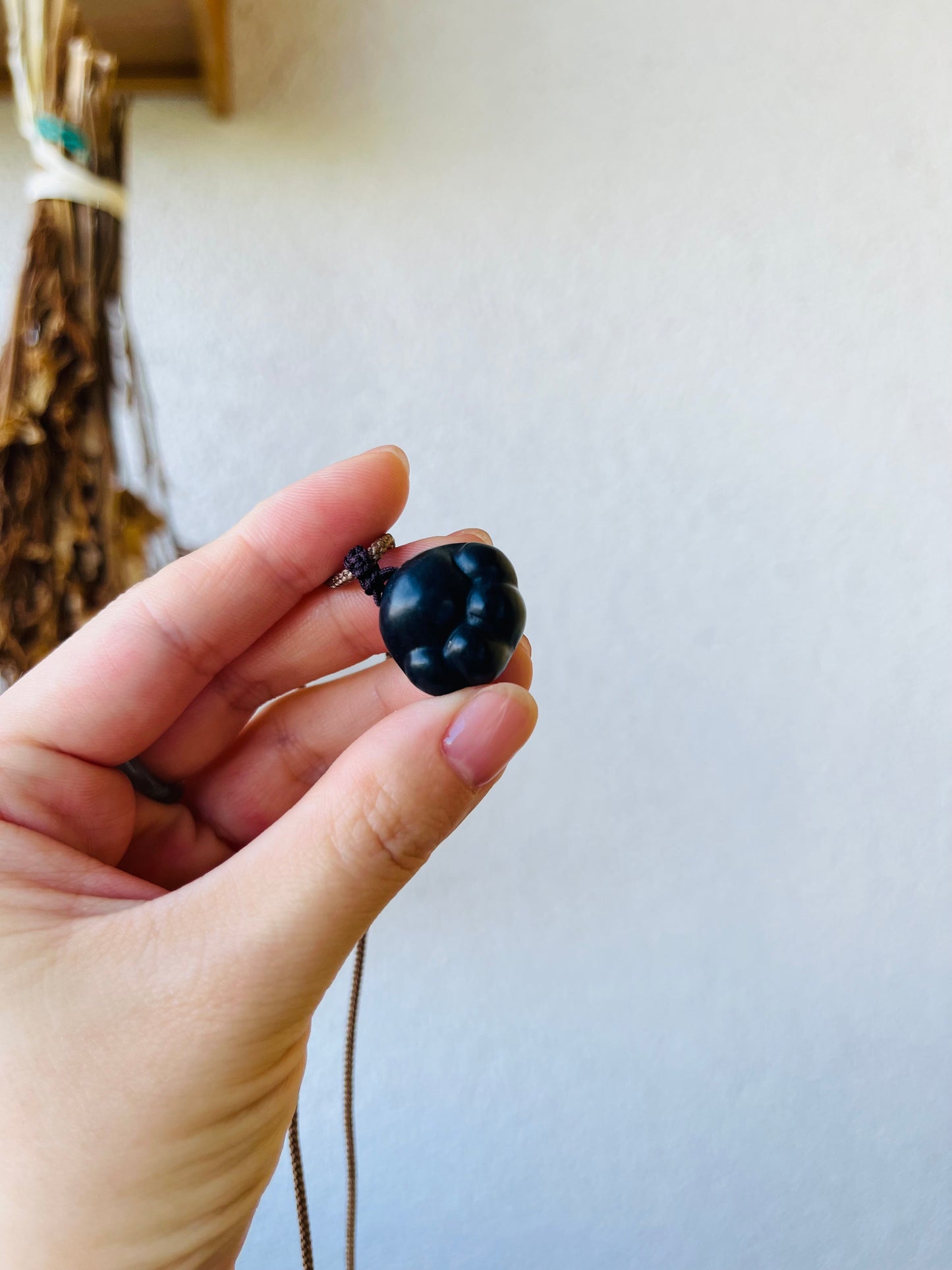 Hand Carved Jade Cat Paw Pendant, 手雕青花胖猫爪吊坠