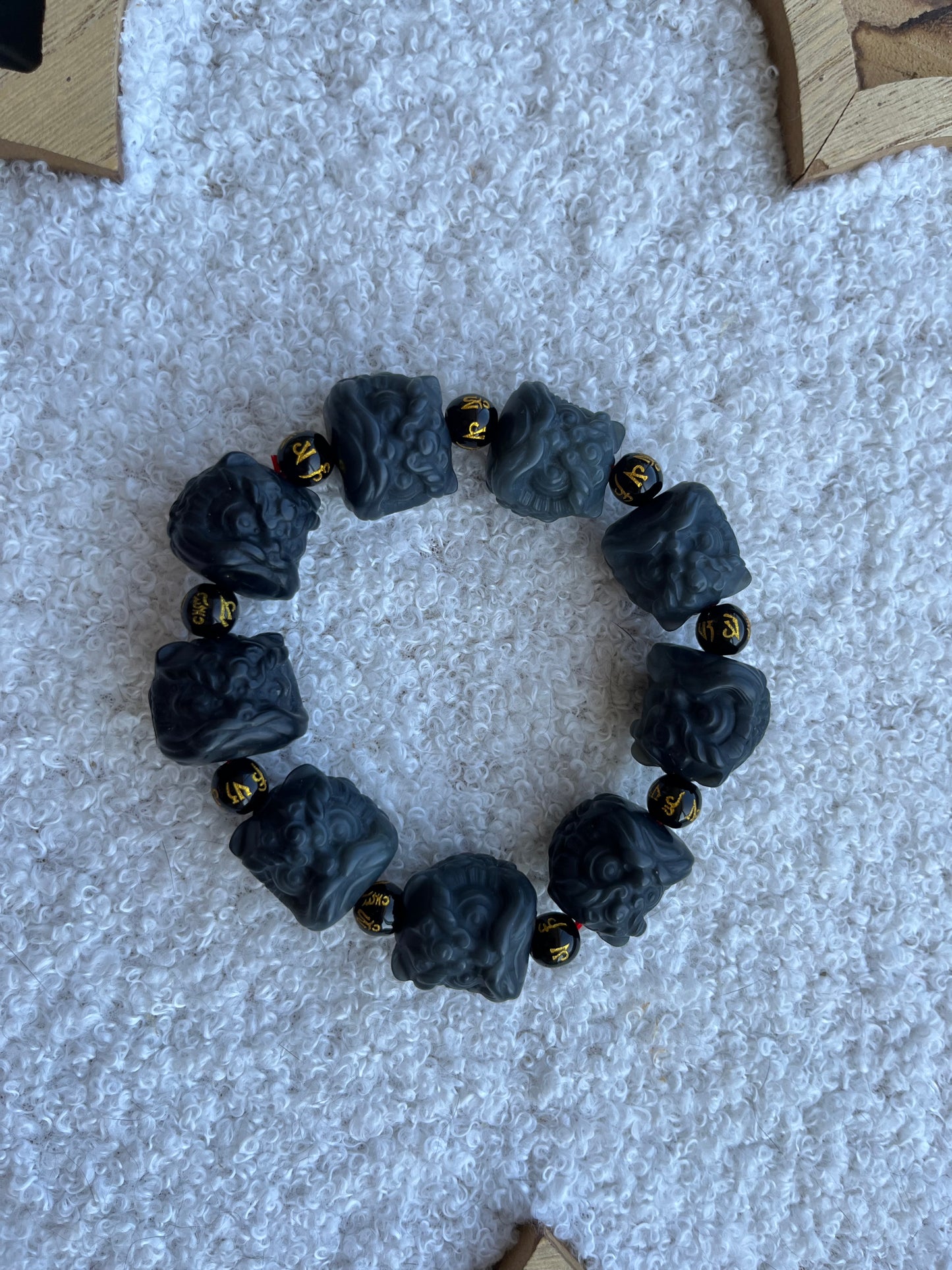 Hand Carved Jade Lion Dance Head Beaded Bracelet, 和田青花醒狮头手串