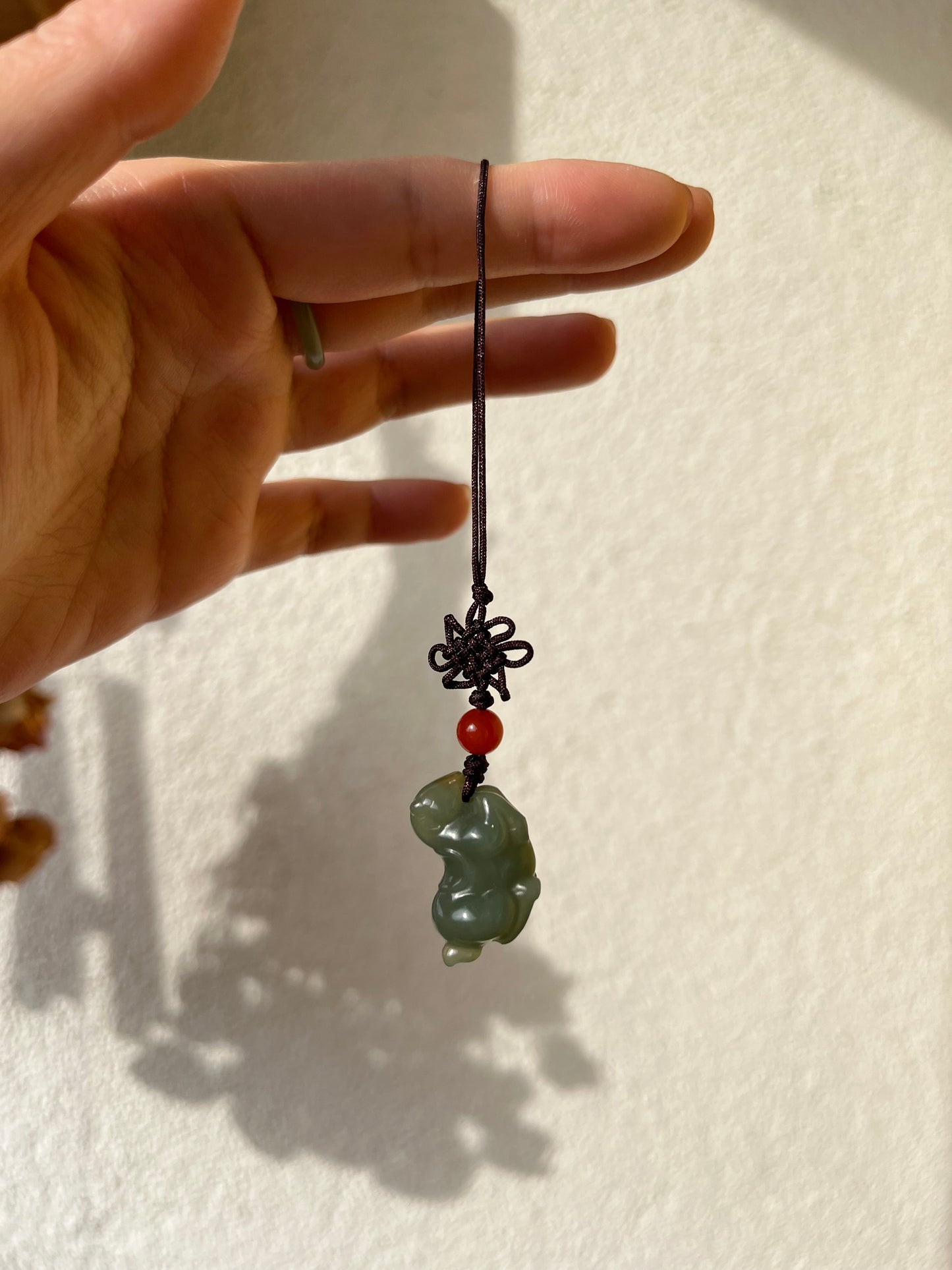 Handmade Phone Charm with a Hand Carved Jade Horse，手雕唐马手机链