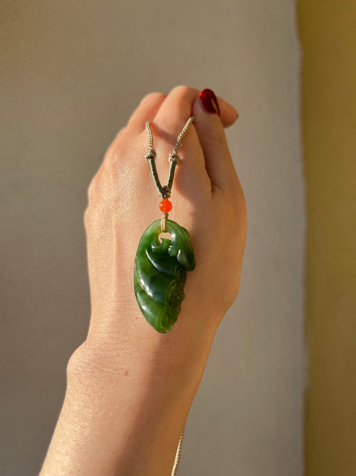 Hand Carved Green Nephrite Lotus Pod Pendant,  手雕碧玉如意莲蓬